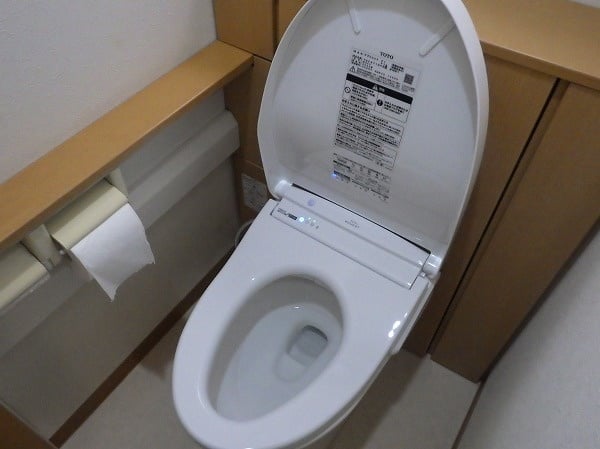 TCF4713R】（TOTO：ウォシュレット便座）トイレ交換・取替工事例