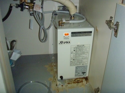 EHPS-H13V1】（イナックス）小型電気温水器交換・取付け工事例
